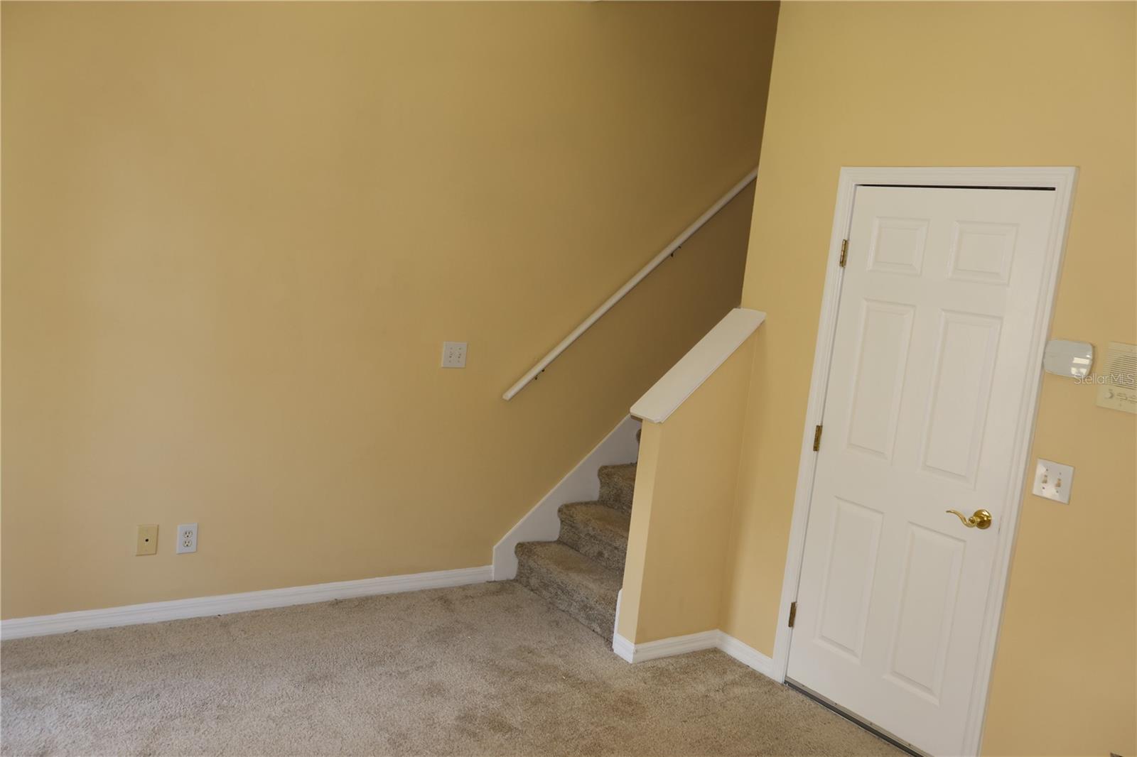 3019 POINTEVIEW DR — photo 13