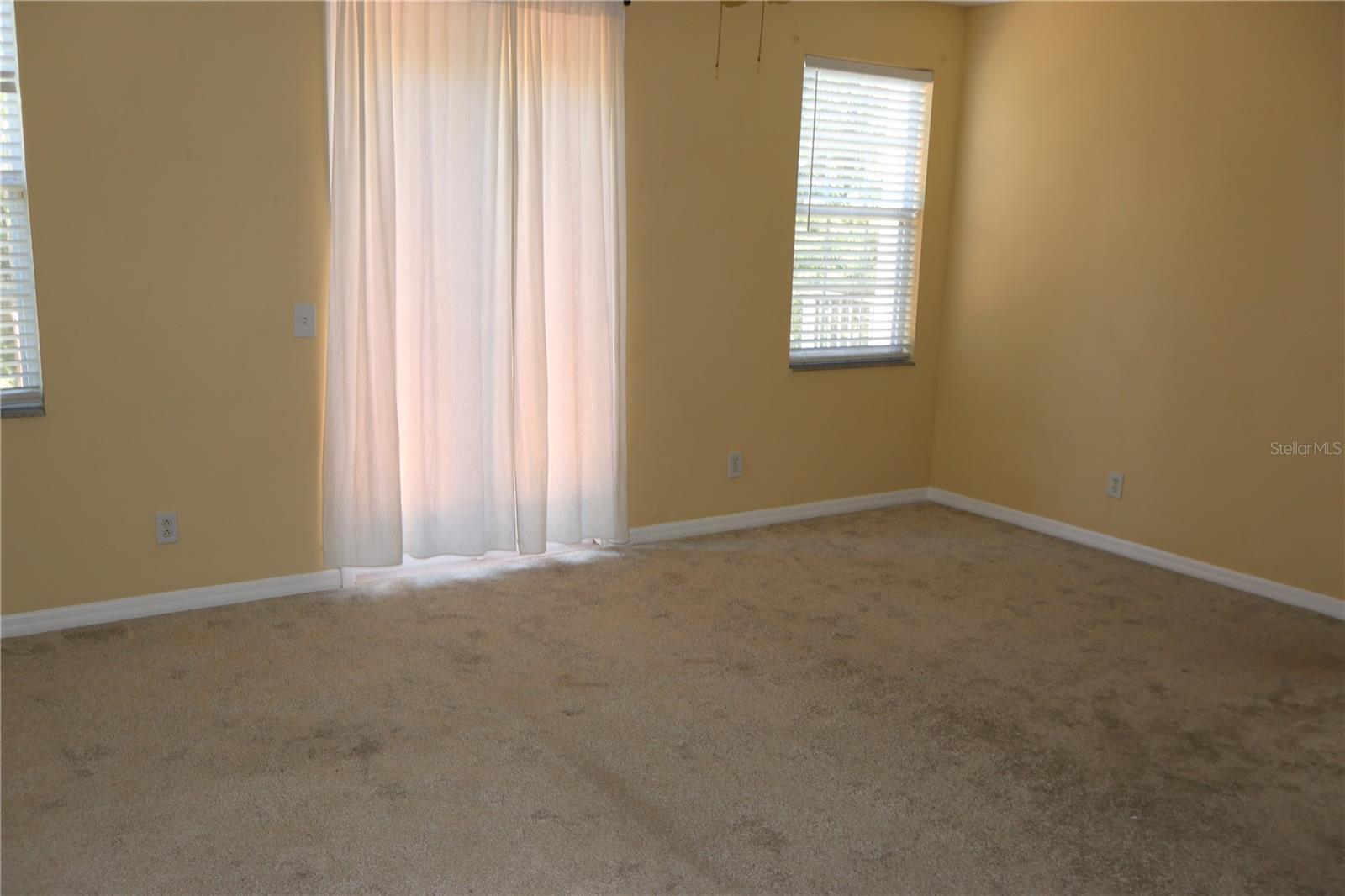 3019 POINTEVIEW DR — photo 24