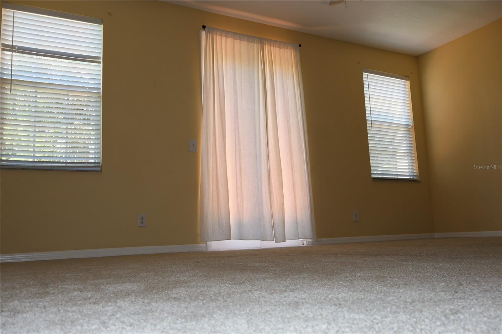 3019 POINTEVIEW DR — photo 25