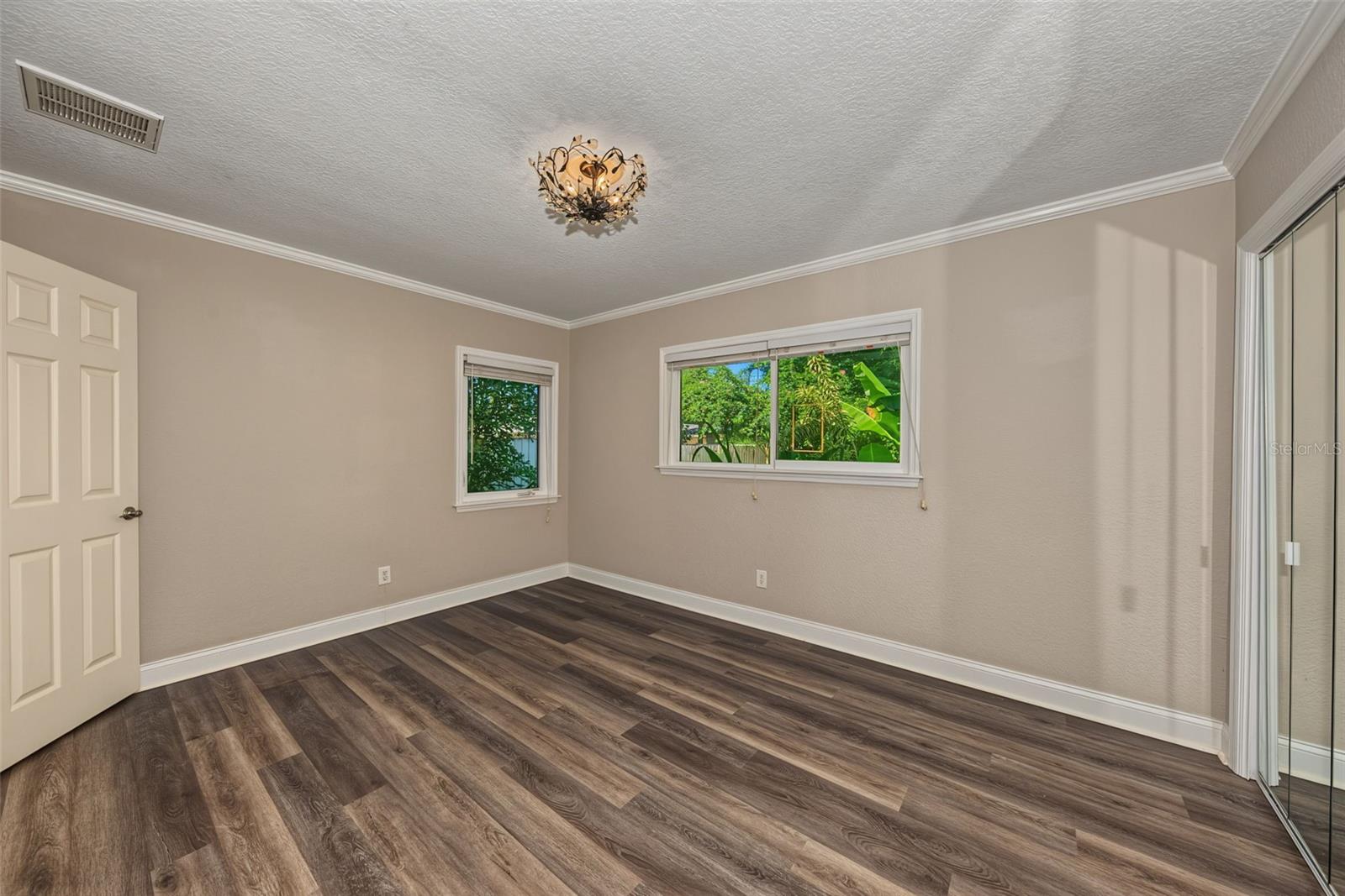 1616 INDIAN ROCKS RD — photo 15
