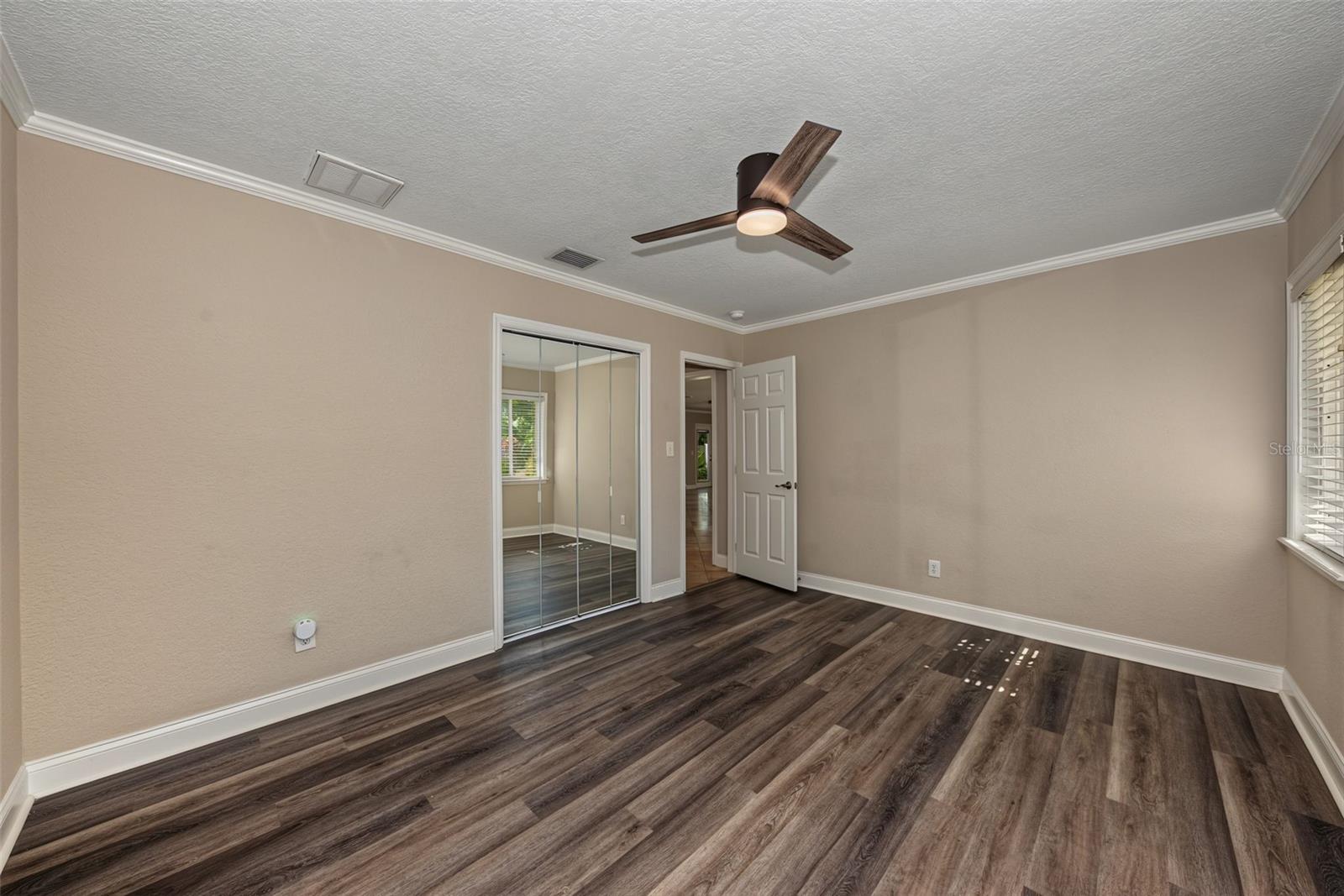 1616 INDIAN ROCKS RD — photo 18