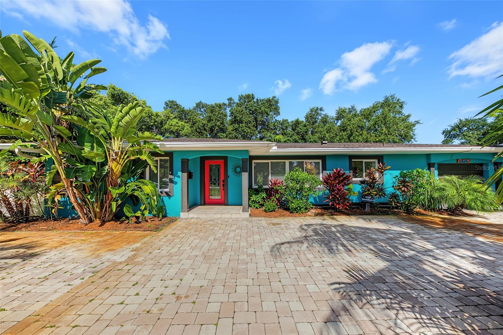1616 INDIAN ROCKS RD — photo 2