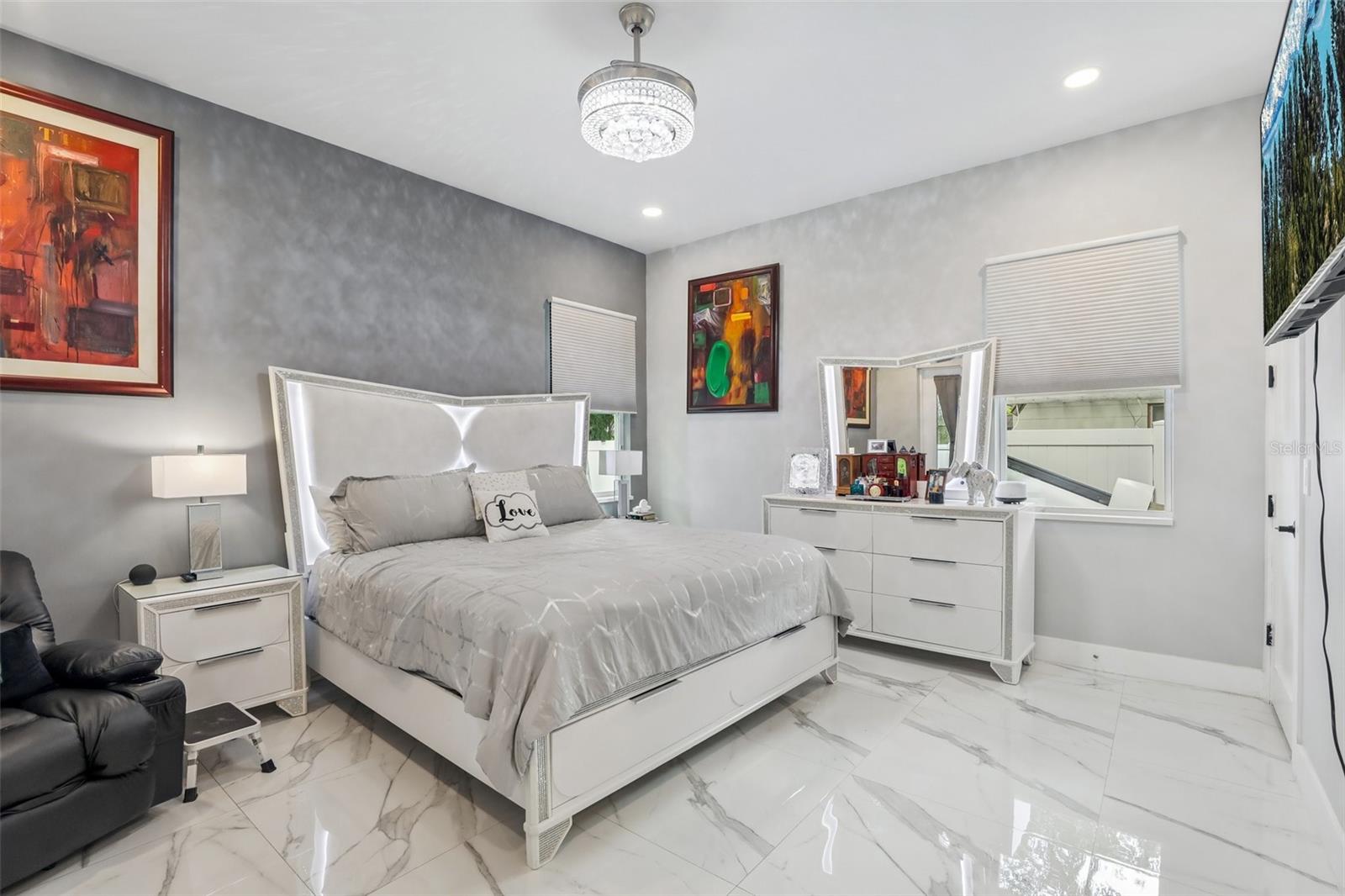 7210 N AMOS AVE — photo 15