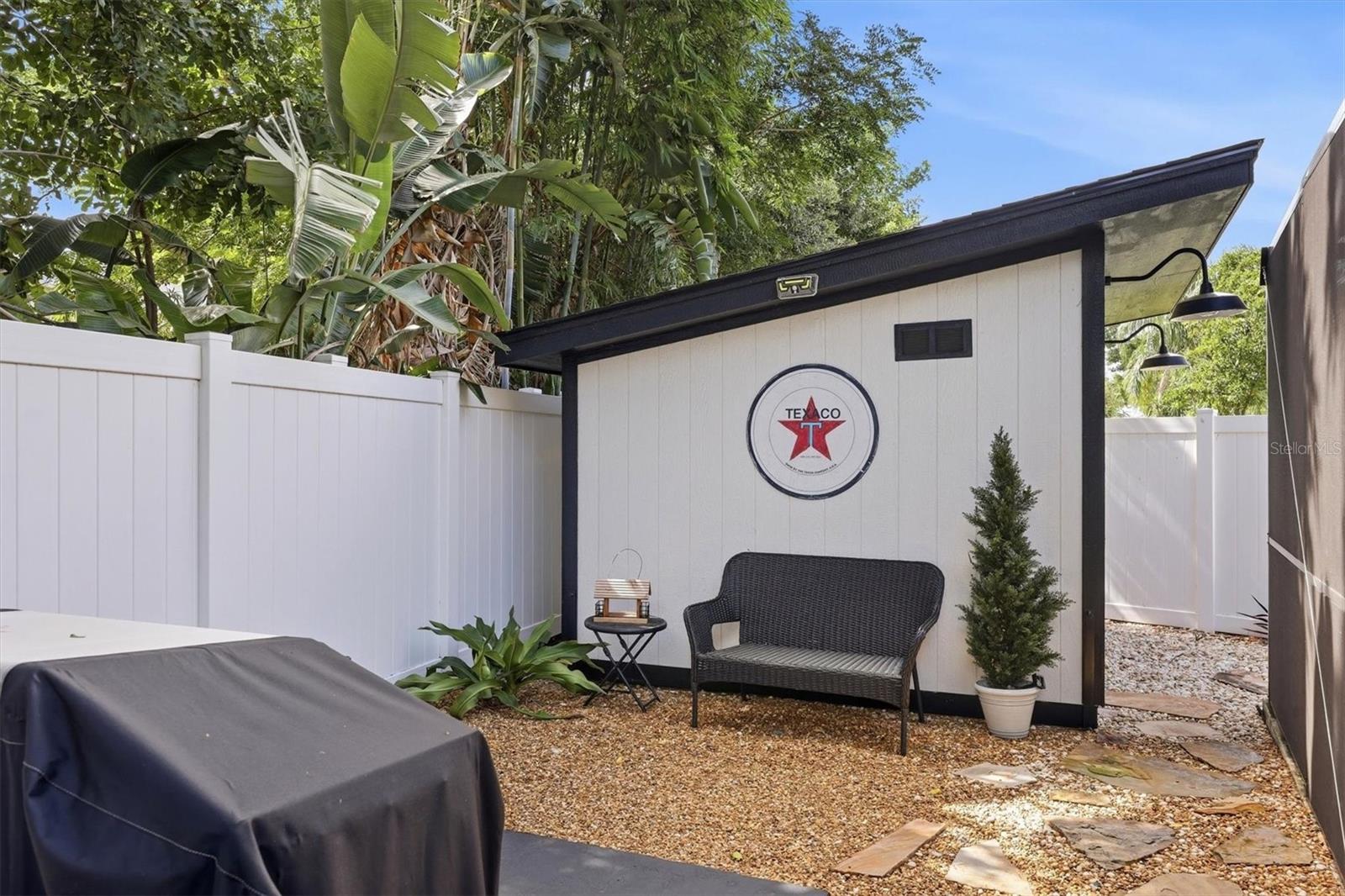 624 SAINT ANDREWS DR — photo 40