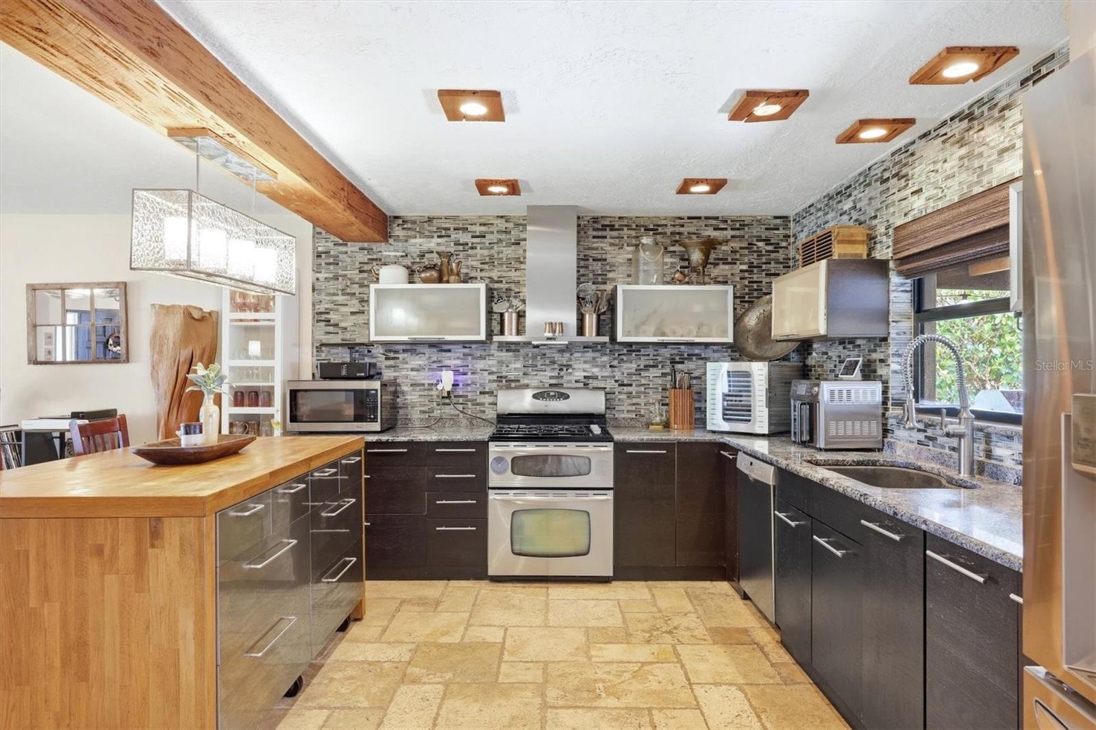 624 SAINT ANDREWS DR — photo 23