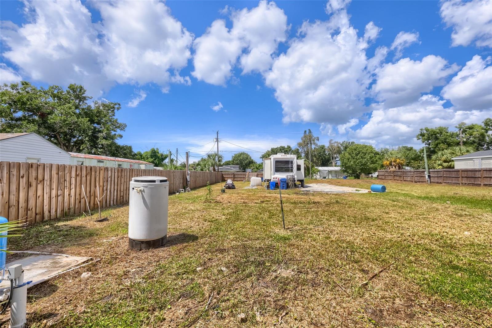 4929 VICTORIA AVE — photo 8