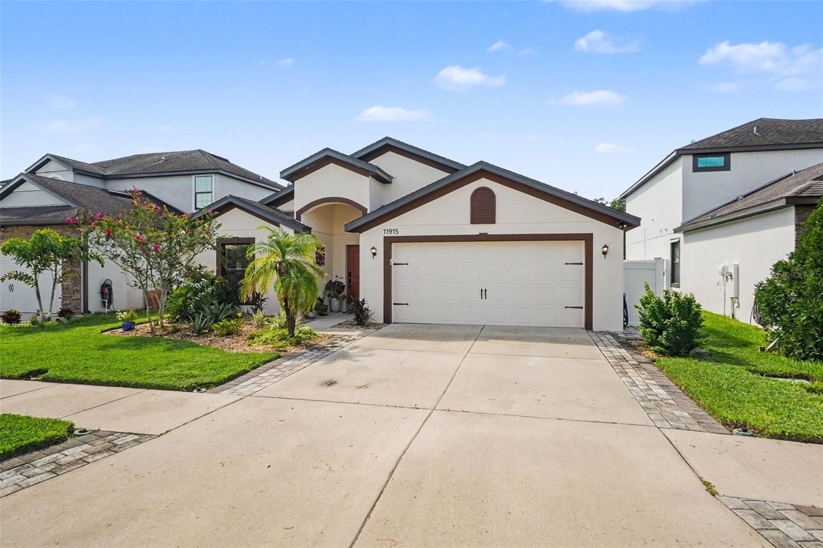 11915 WINTERSET COVE DR — photo 2