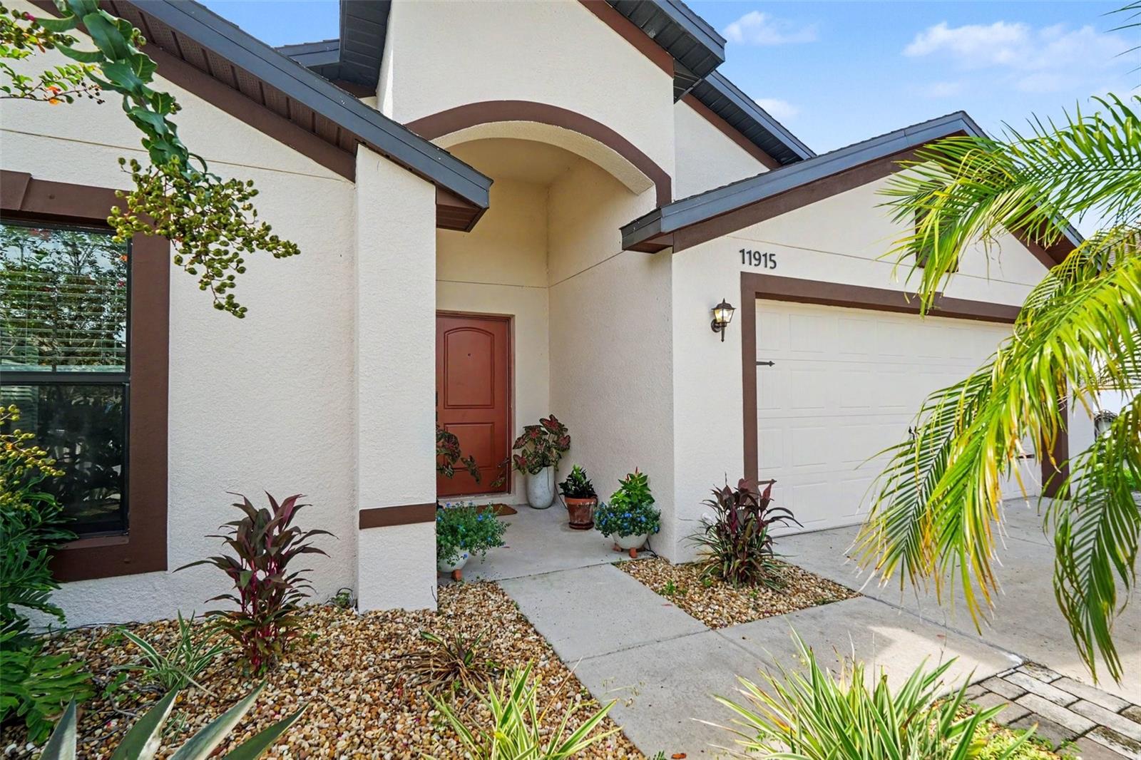 11915 WINTERSET COVE DR — photo 3