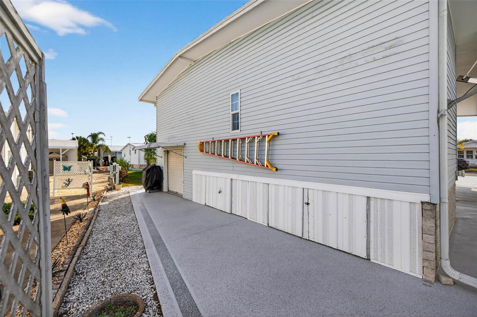35051 CONDOMINIUM BLVD — photo 31