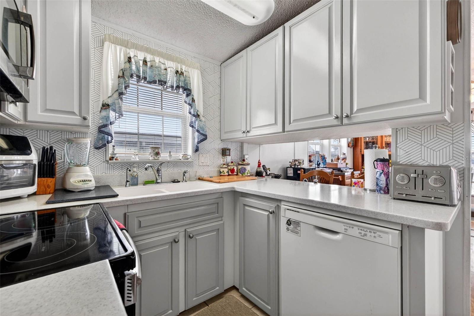 35051 CONDOMINIUM BLVD — photo 10