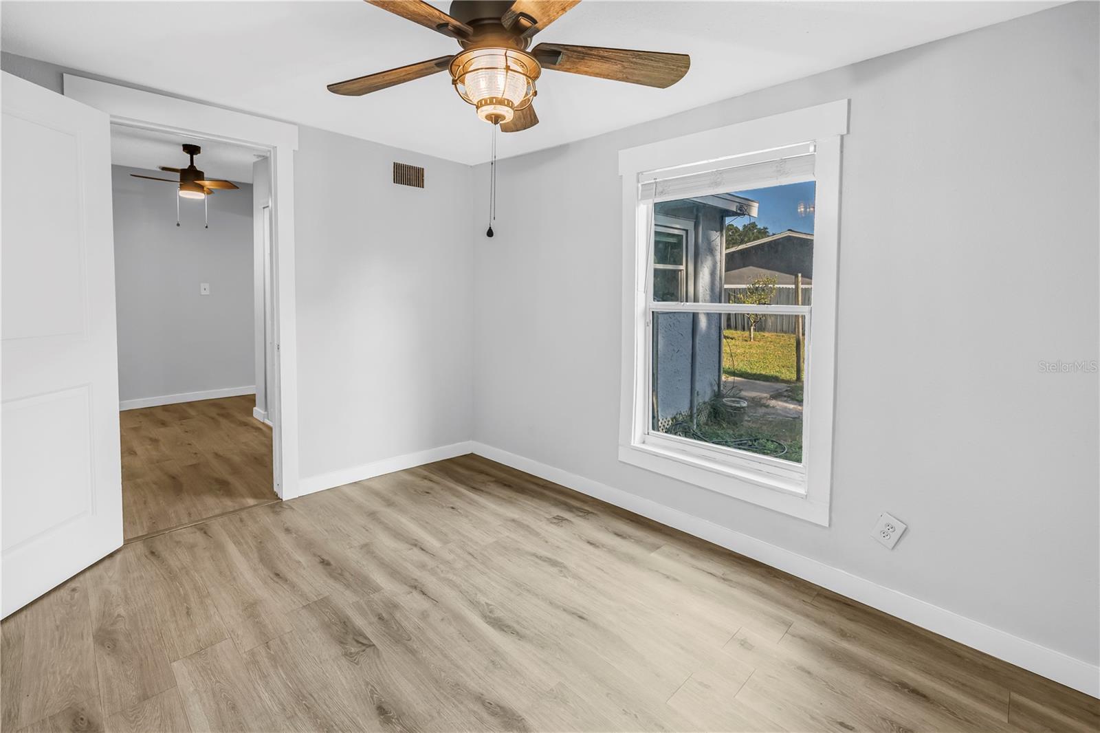 8911 SWAINE RD — photo 15