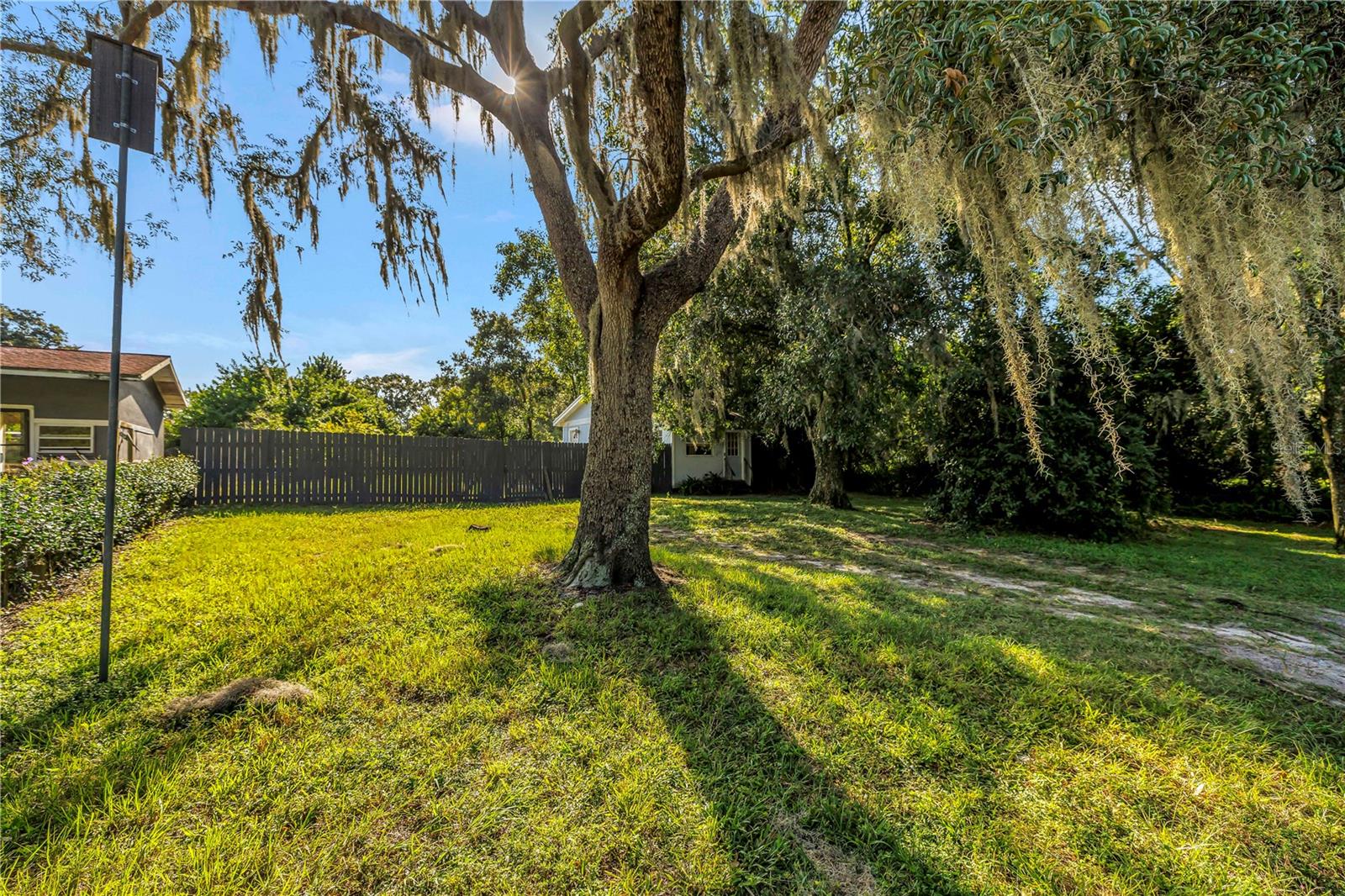 8911 SWAINE RD — photo 19