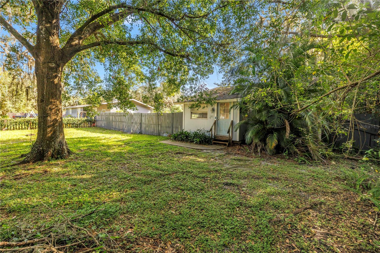 8911 SWAINE RD — photo 2