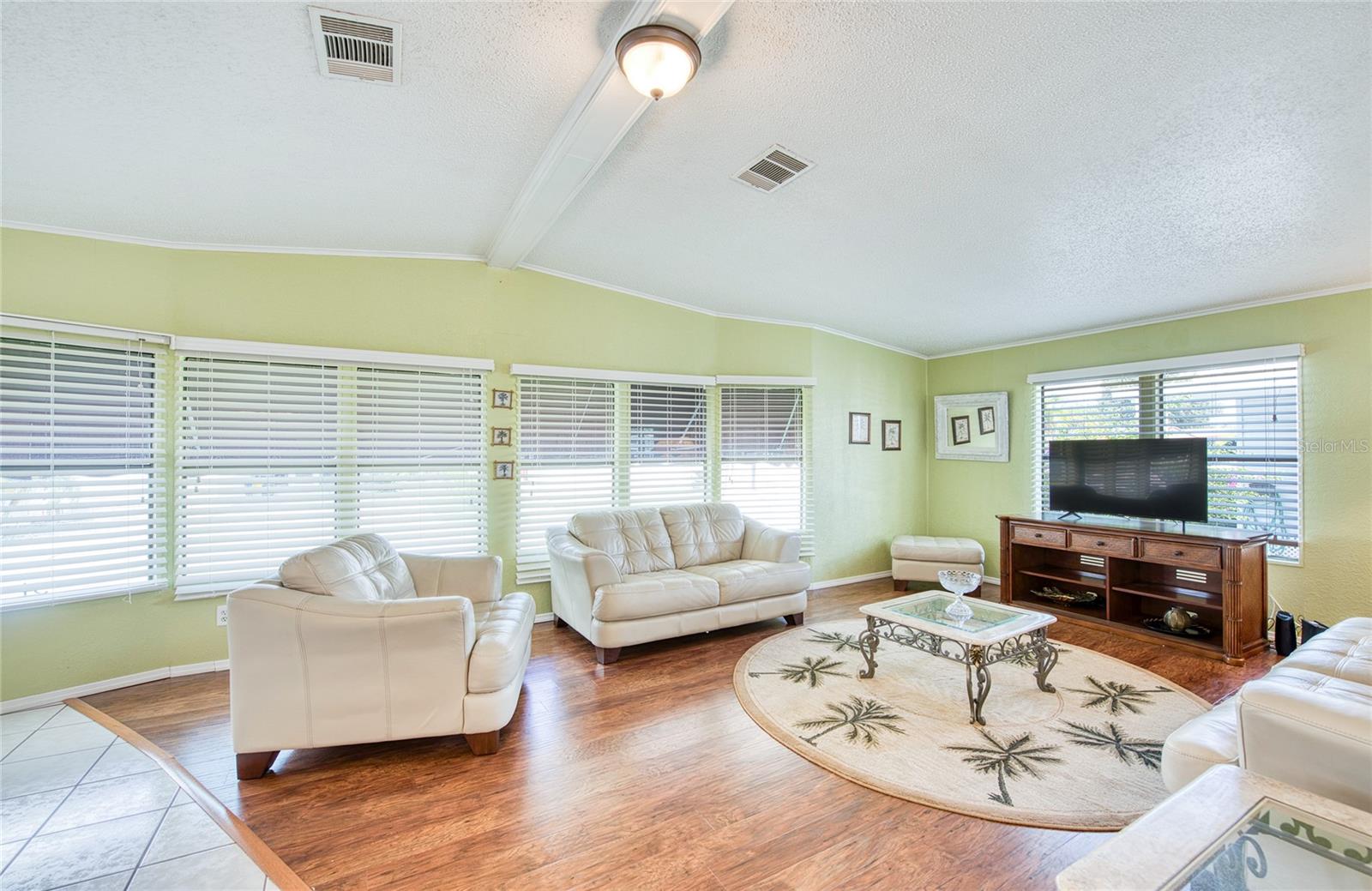 34 PELICAN DR E — photo 3