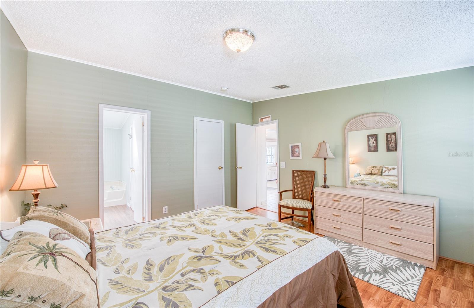 34 PELICAN DR E — photo 14