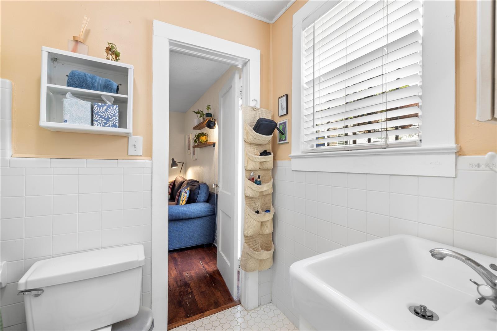 919 W WOODLAWN AVE — photo 27
