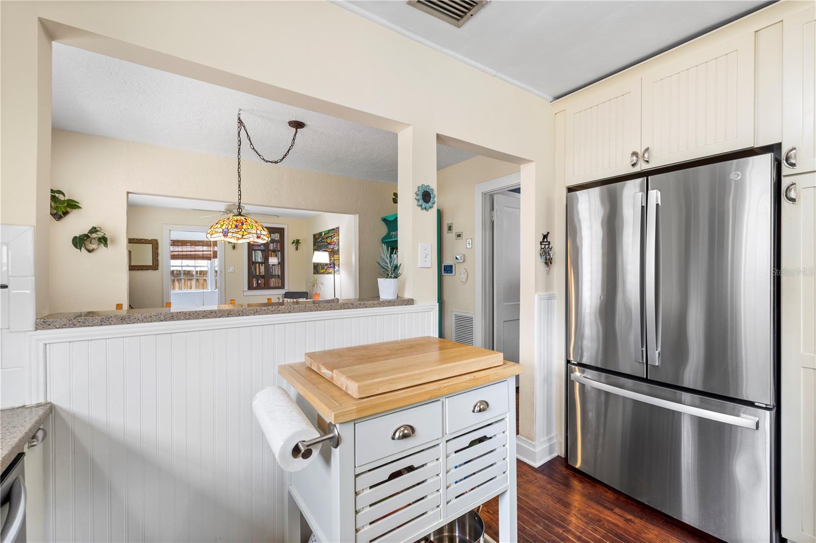 919 W WOODLAWN AVE — photo 12