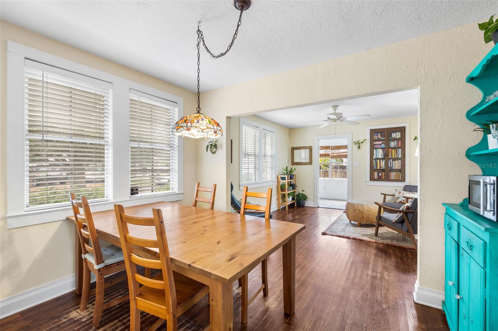 919 W WOODLAWN AVE — photo 8