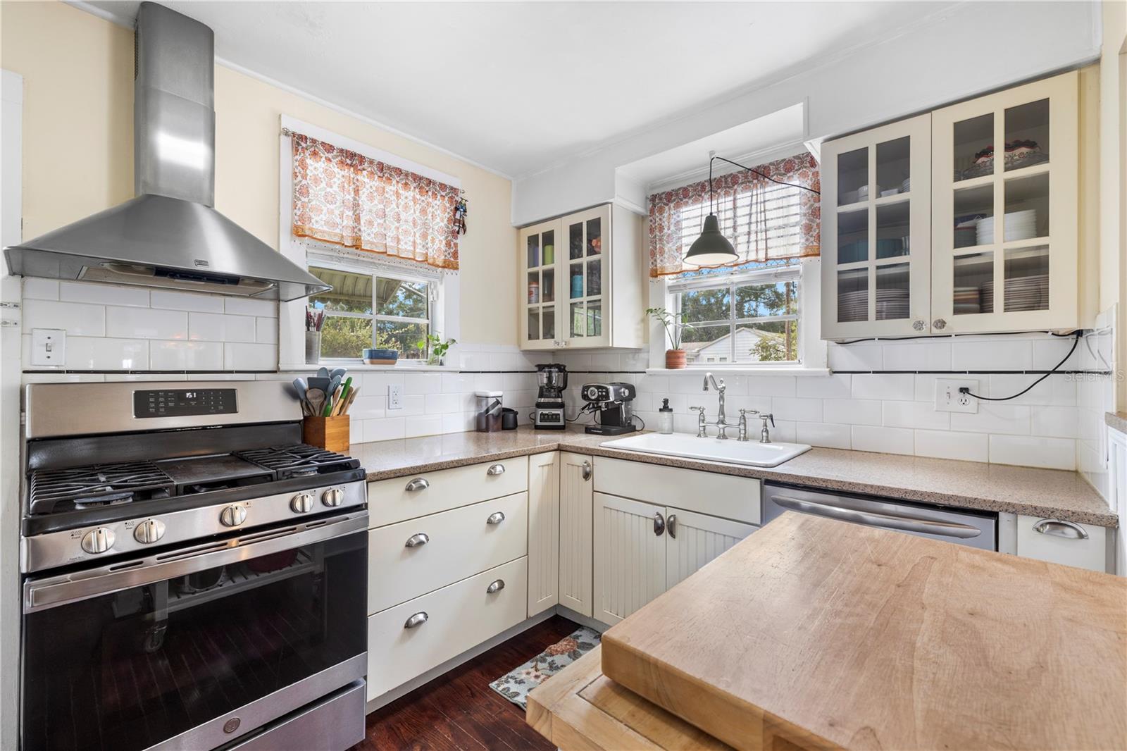 919 W WOODLAWN AVE — photo 11
