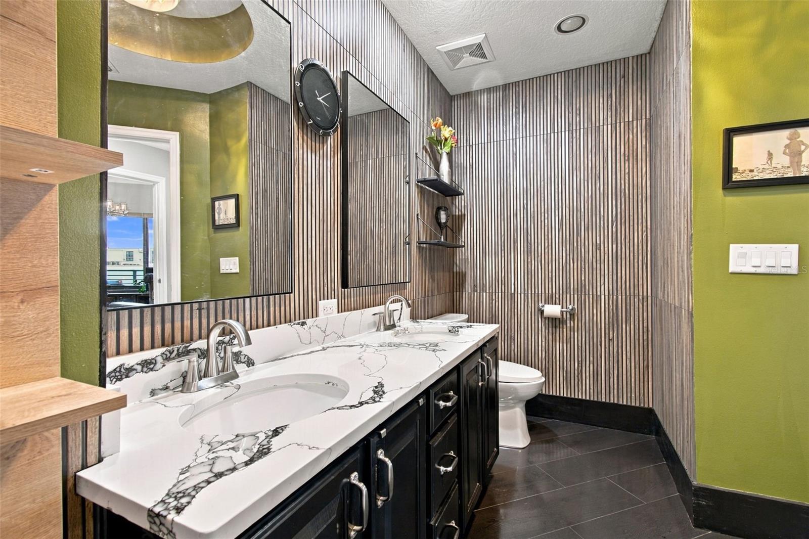 1209 E CUMBERLAND AVE #504 — photo 25