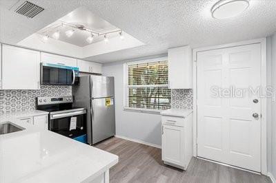 821 PATRICIA AVE #202 — photo 9