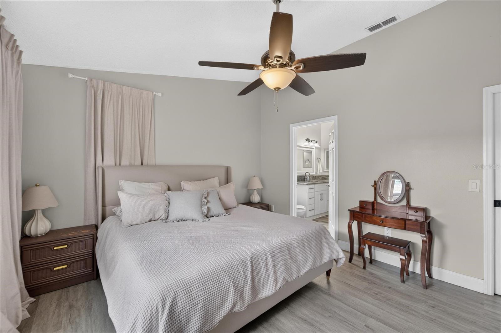 8240 NATIONAL DR — photo 45