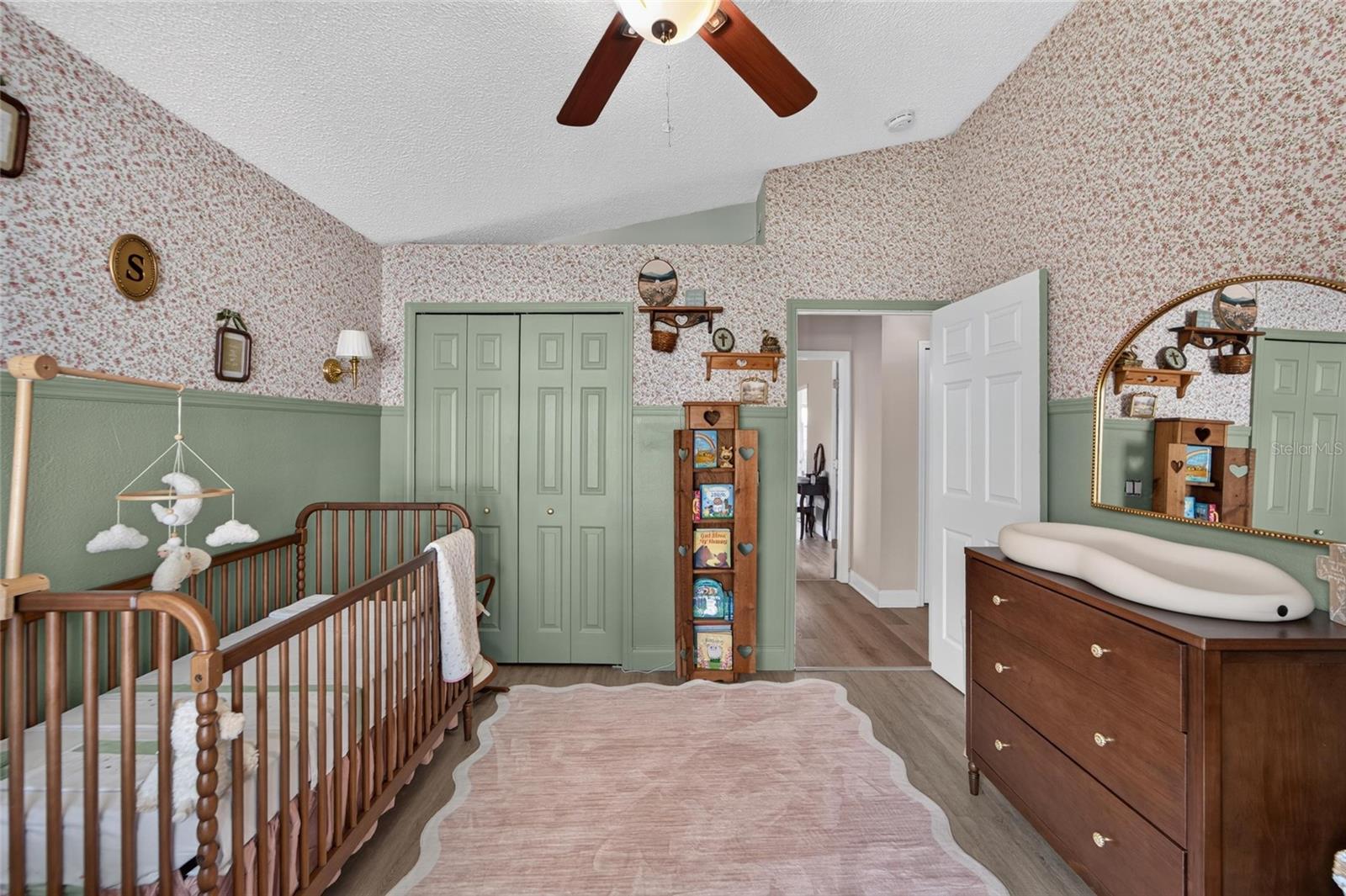 8240 NATIONAL DR — photo 40