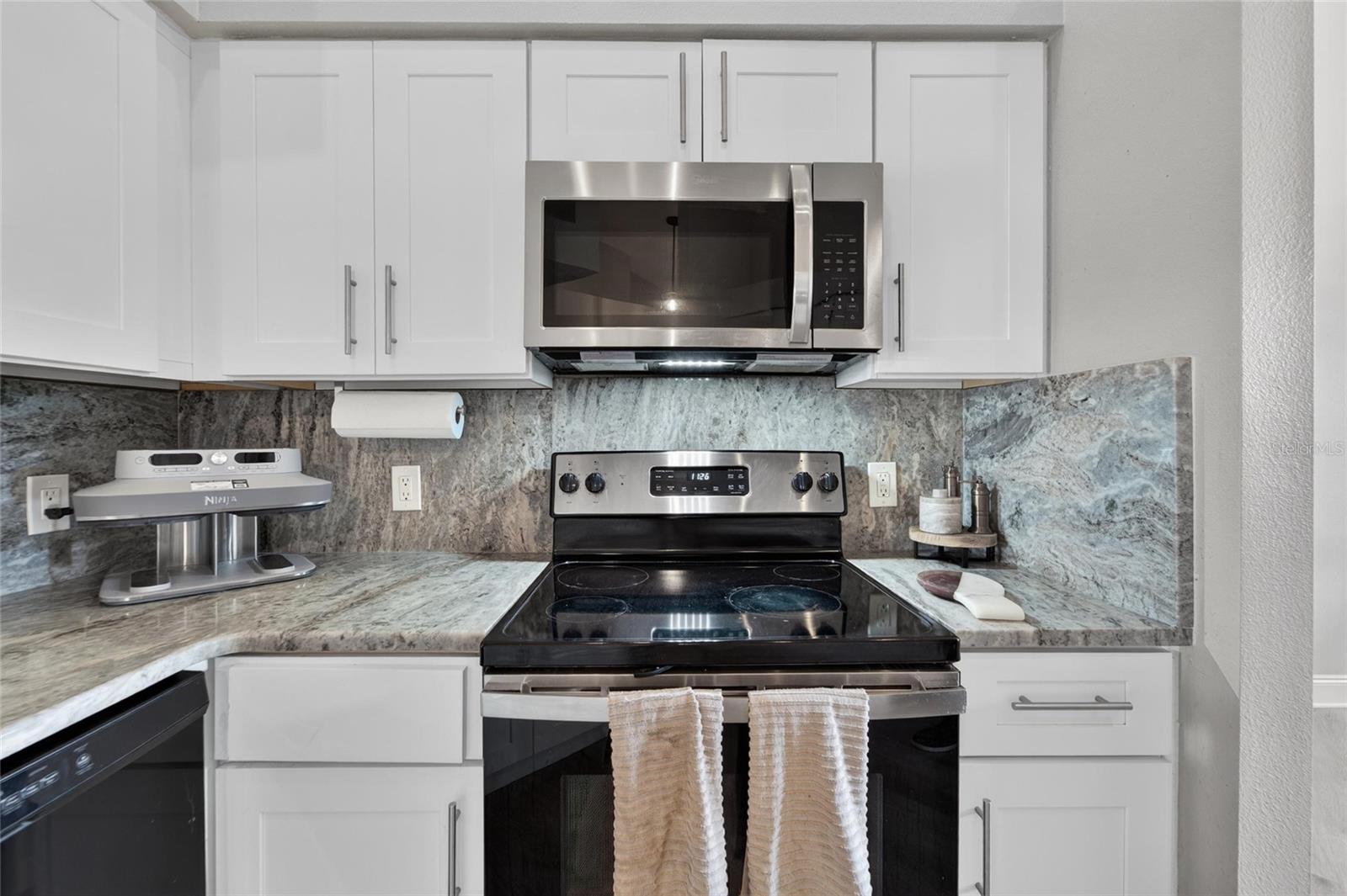 8240 NATIONAL DR — photo 11