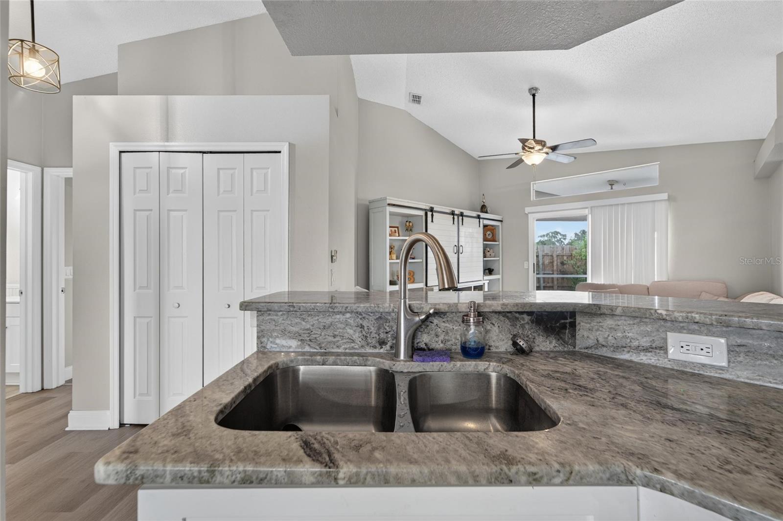 8240 NATIONAL DR — photo 12