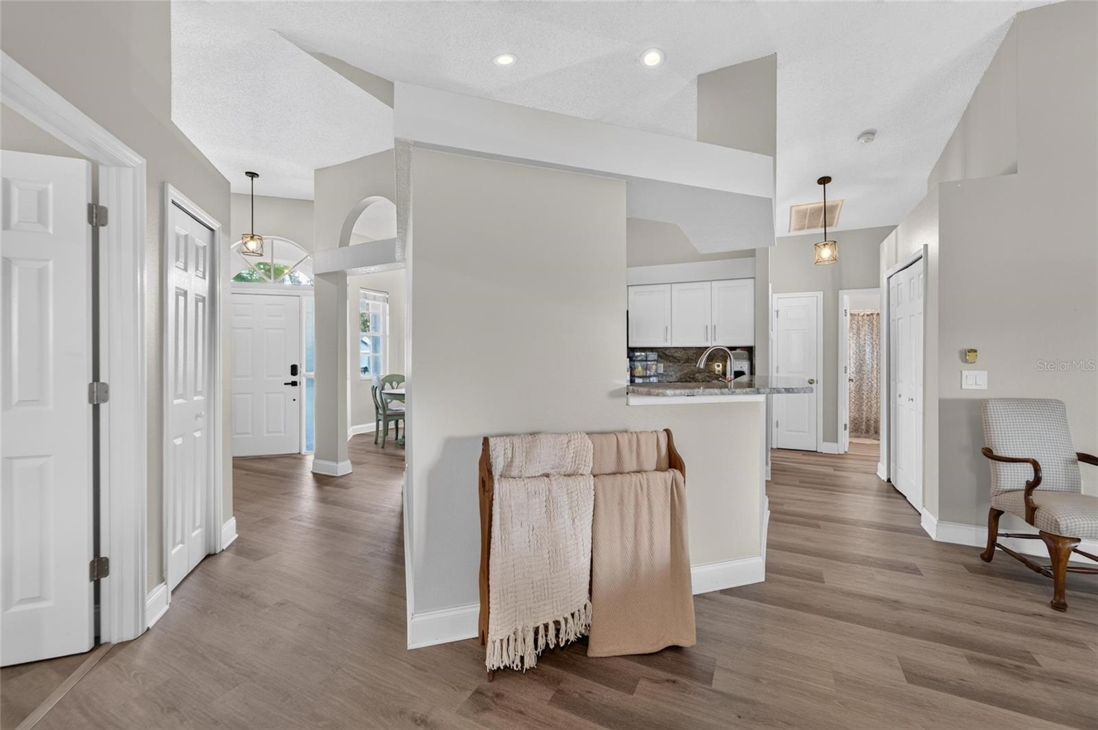 8240 NATIONAL DR — photo 6