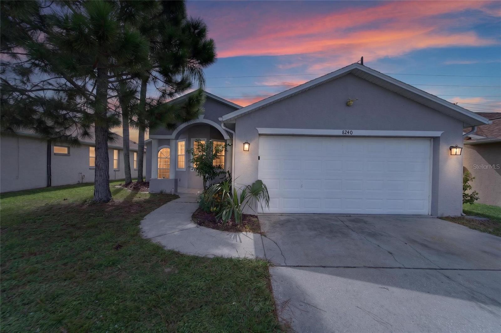 8240 NATIONAL DR — photo 4