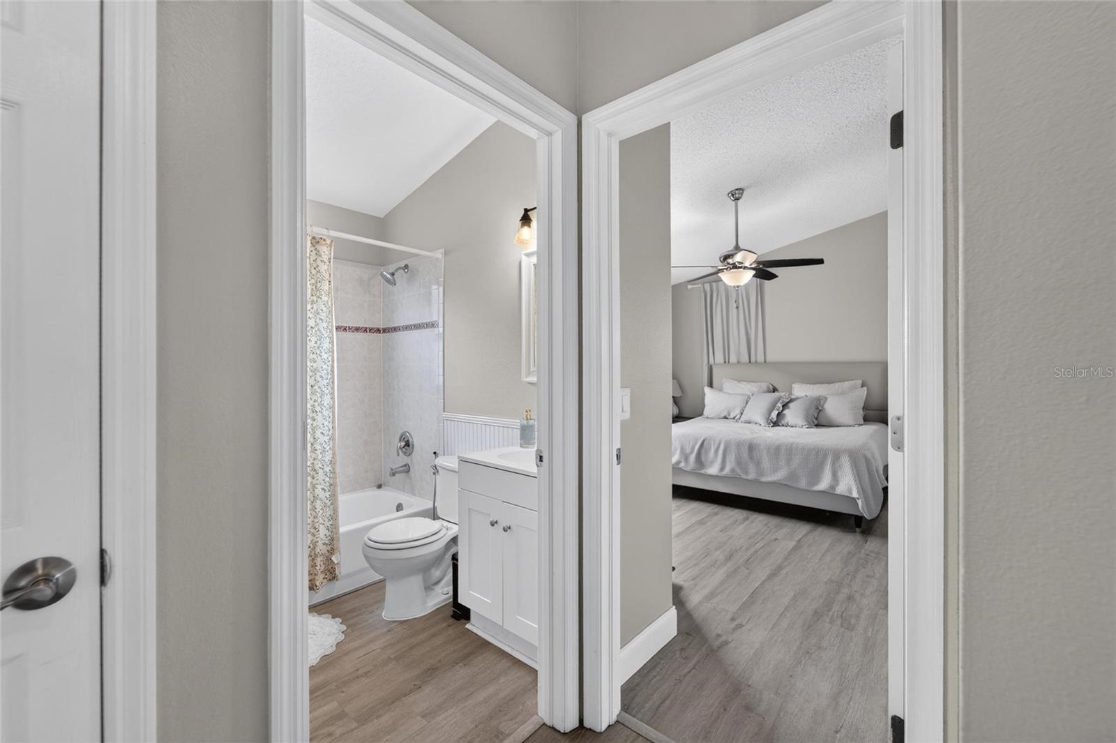 8240 NATIONAL DR — photo 24