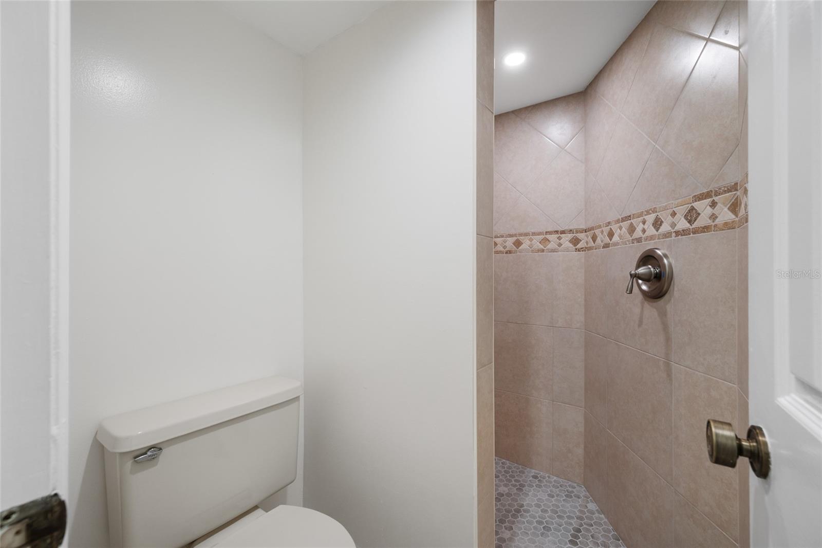 2467 KINGFISHER LN #101H — photo 37