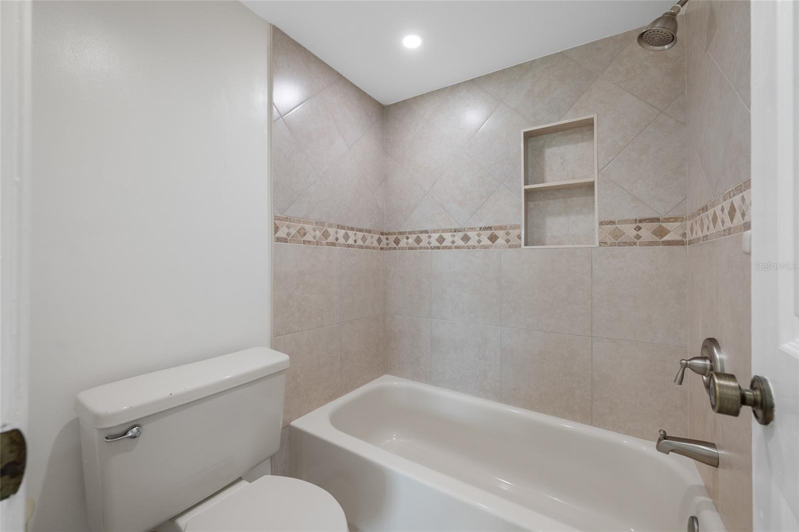 2467 KINGFISHER LN #101H — photo 28