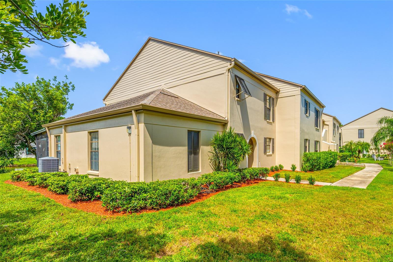 2467 KINGFISHER LN #101H — photo 47
