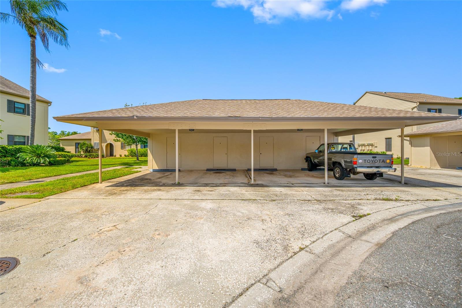 2467 KINGFISHER LN #101H — photo 49