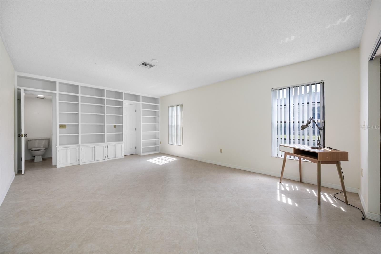 2467 KINGFISHER LN #101H — photo 17