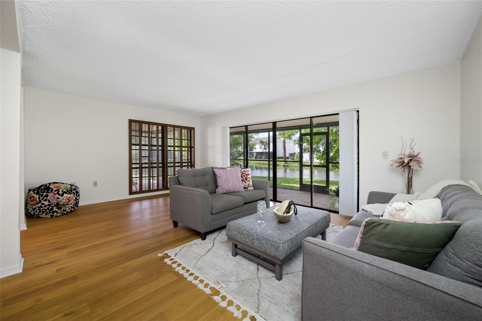 2467 KINGFISHER LN #101H — photo 11