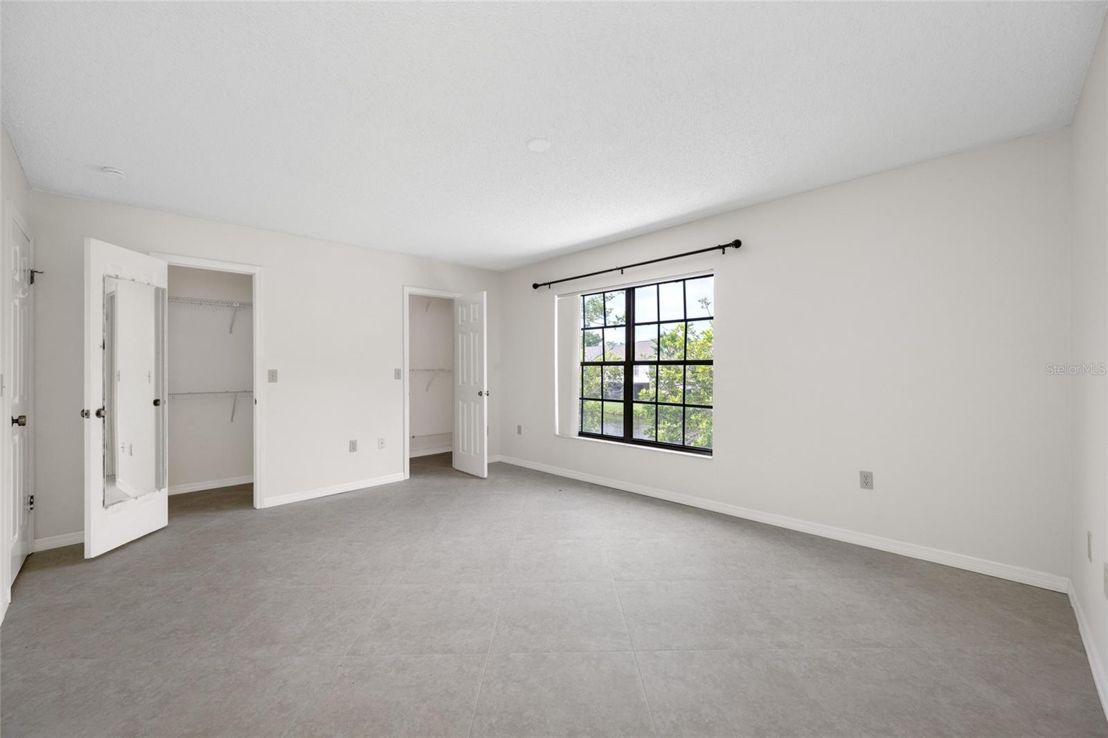 2467 KINGFISHER LN #101H — photo 26