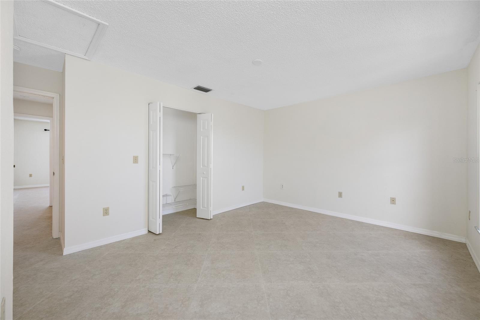 2467 KINGFISHER LN #101H — photo 32