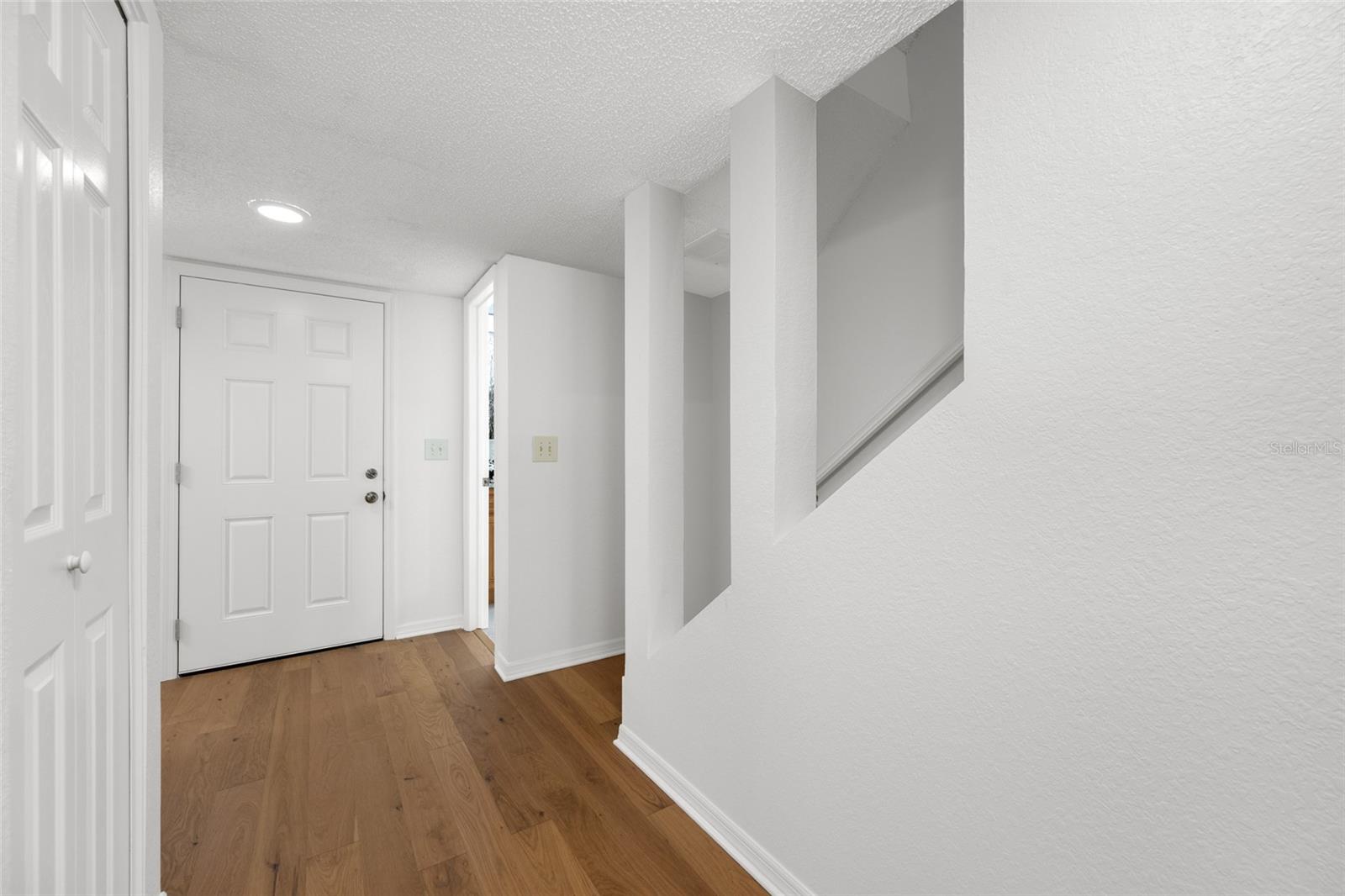 2467 KINGFISHER LN #101H — photo 23