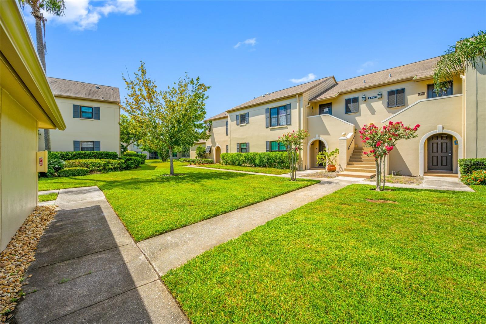 2467 KINGFISHER LN #101H — photo 52