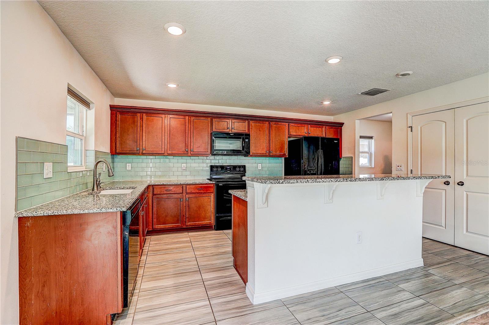 10502 MEDFORD LAKE DR — photo 9