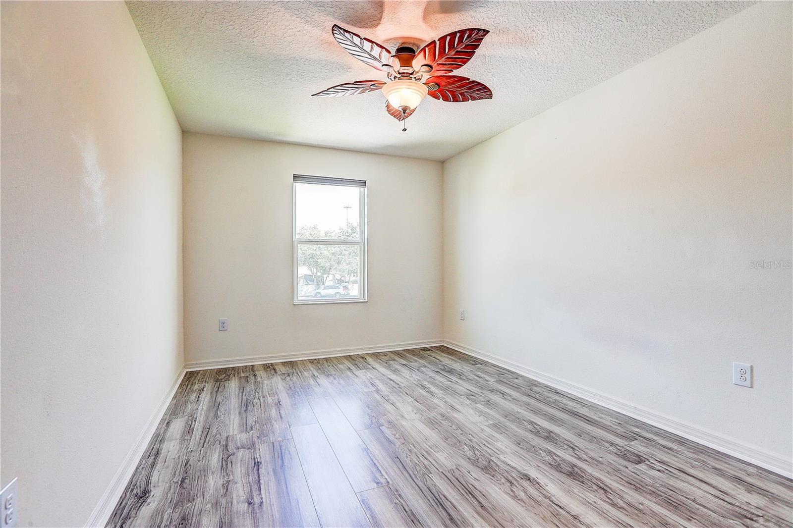 10502 MEDFORD LAKE DR — photo 28