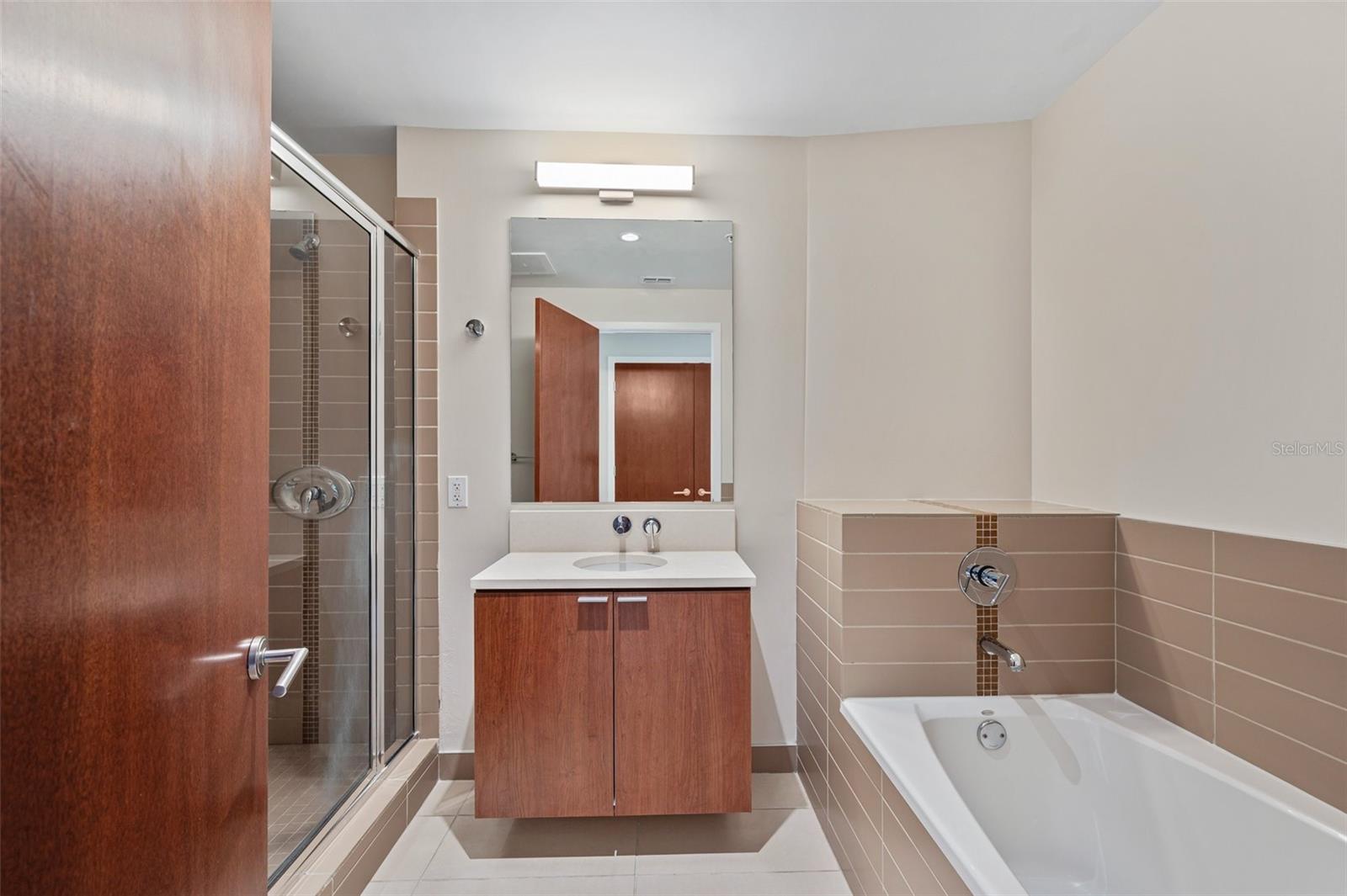 912 CHANNELSIDE DR #2310 — photo 29