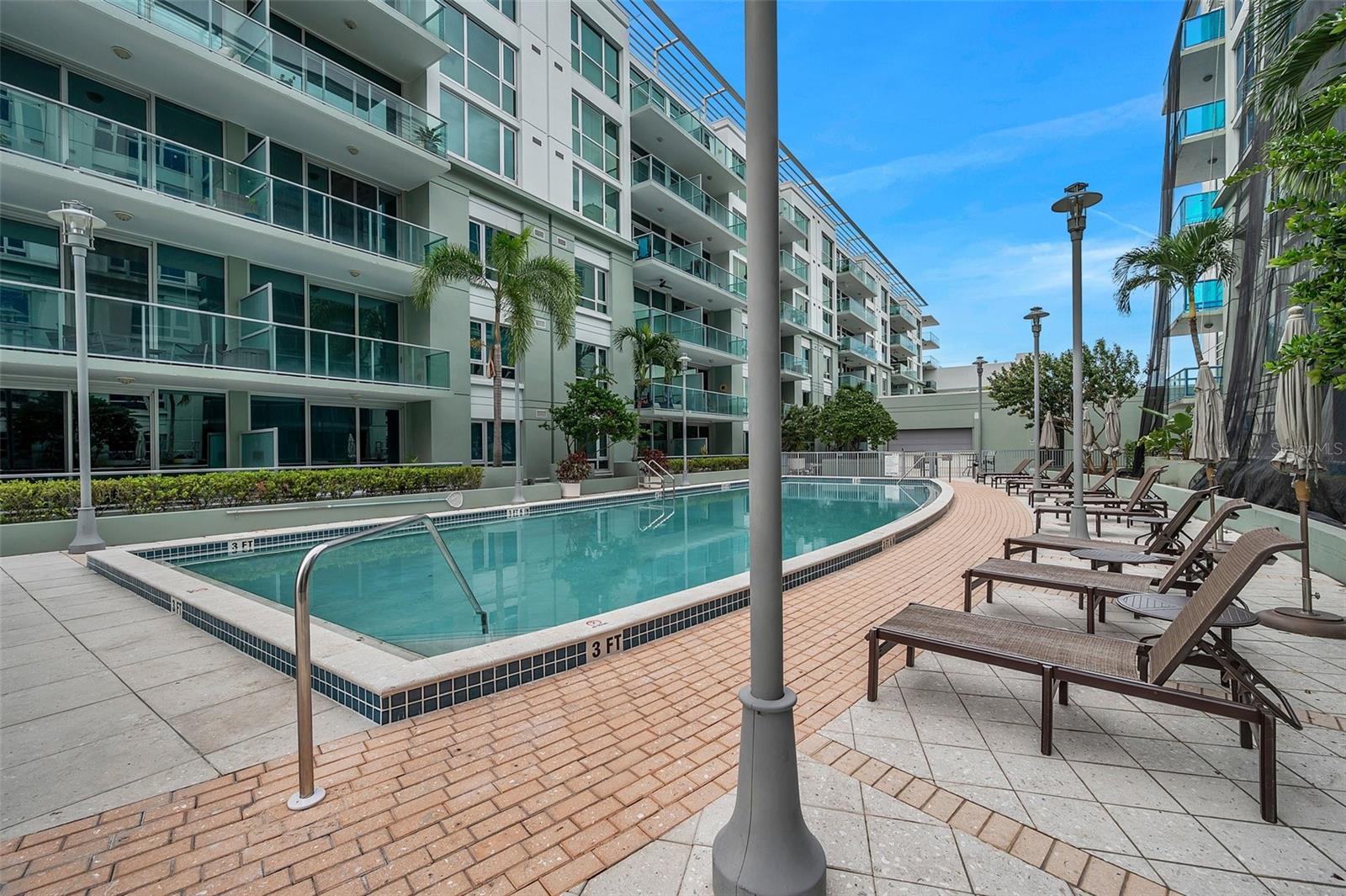 912 CHANNELSIDE DR #2310 — photo 37