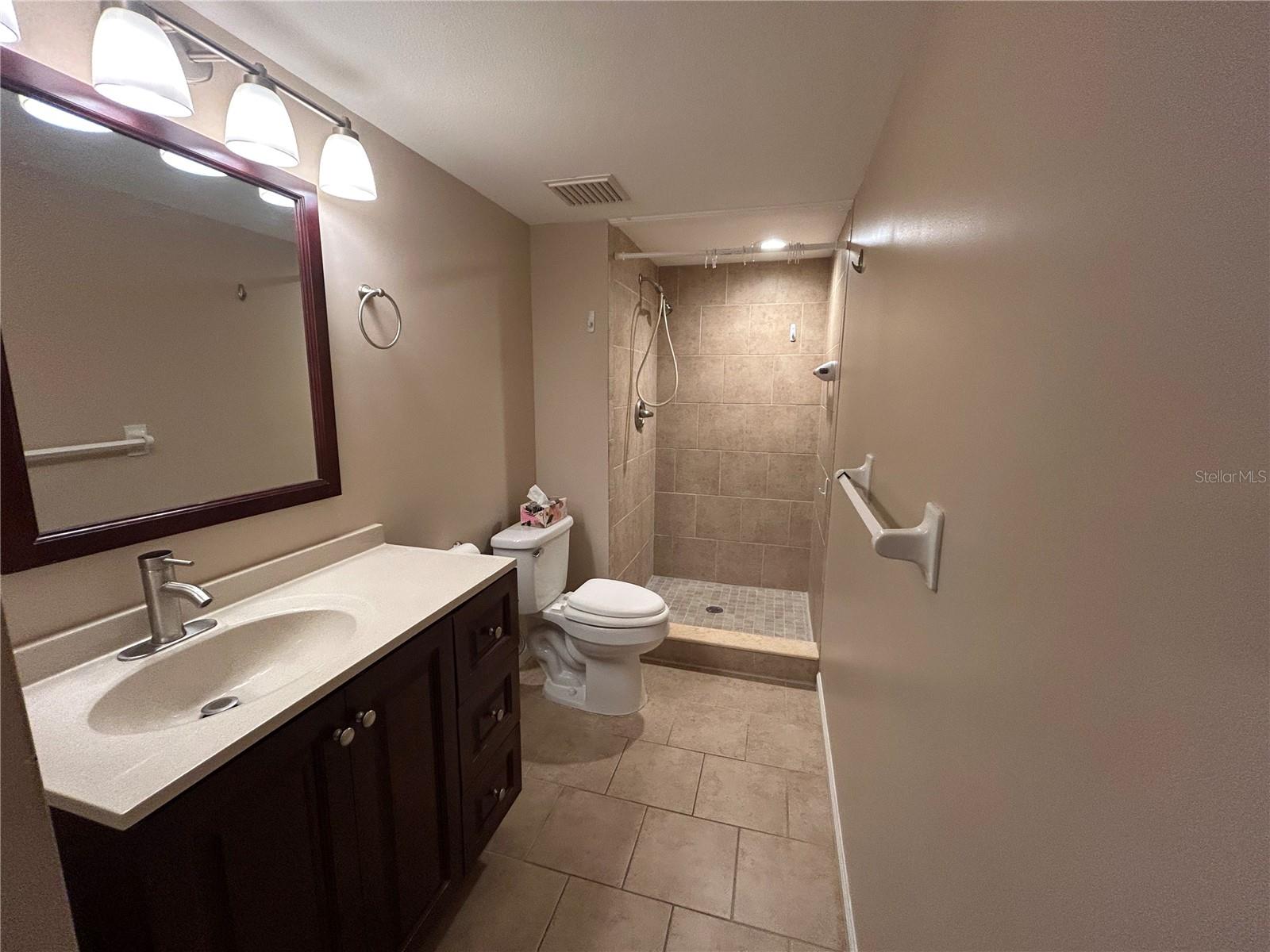 119 CYPRESS CT — photo 18
