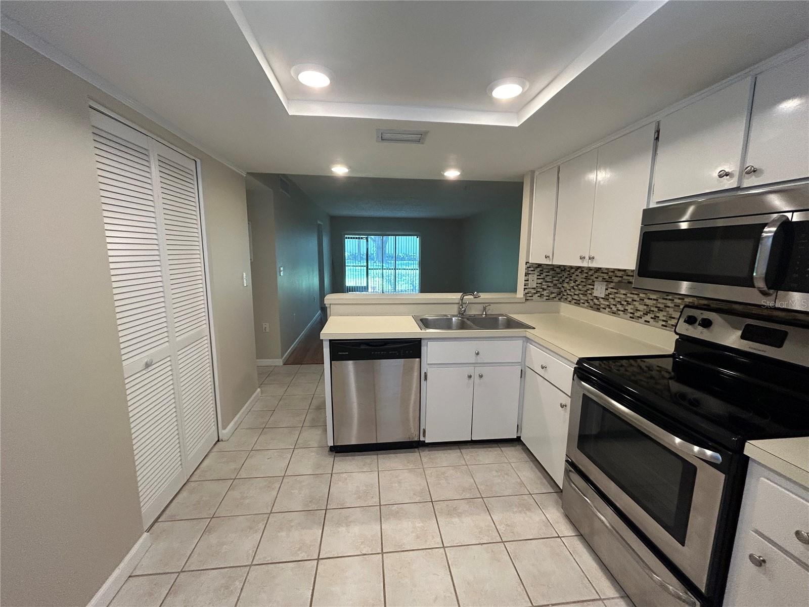 119 CYPRESS CT — photo 8