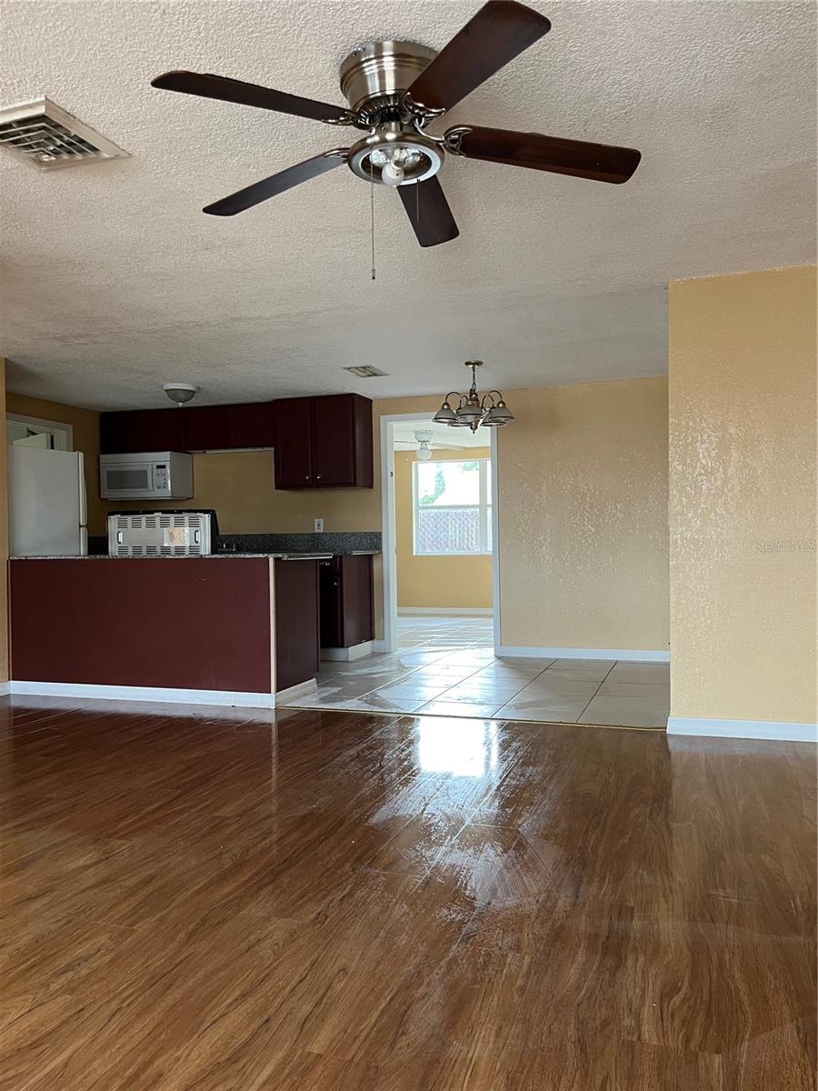6903 MESA VERDE ST — photo 2