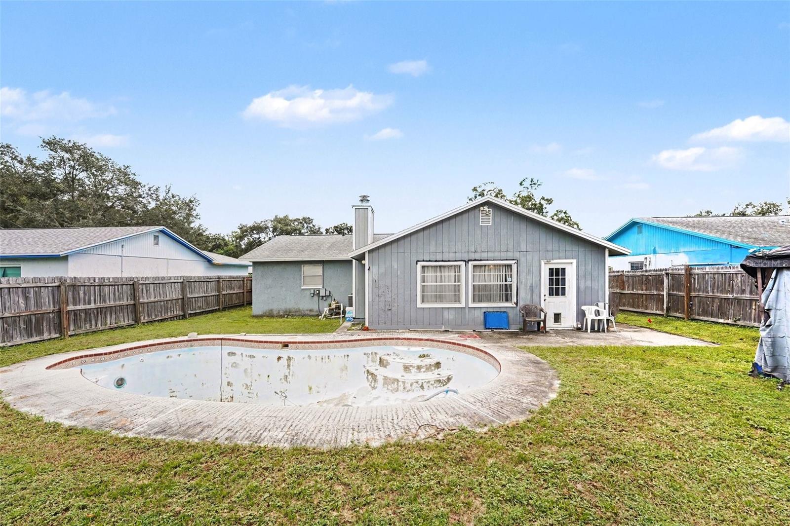7991 ABERDEEN CIR — photo 26
